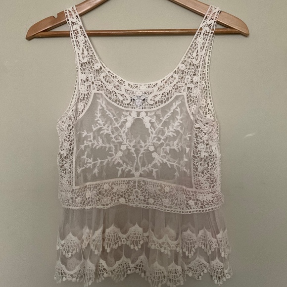 Express Extra Small Lace Crochet Cream Top - Picture 7 of 10